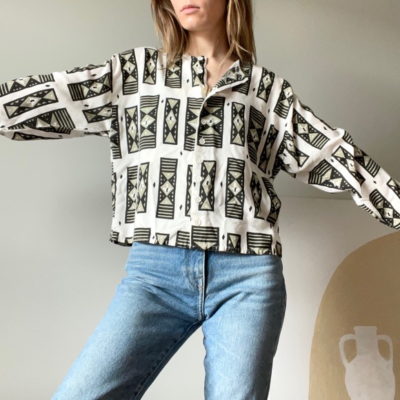 SOLD on Depop Vintage Pattern Button Up Blouse - Picture 5 of 7